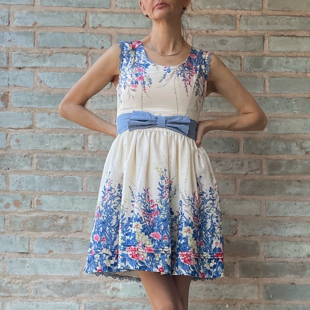 Modcloth Darling Dress Secluded Garden Cream Blue Floral Bow Floral Fit Flare XS